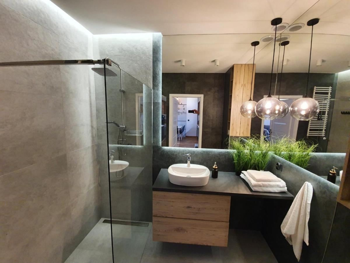 Апартаменты Nowy Apartament 58 Z Klimatyzacja Илава Экстерьер фото